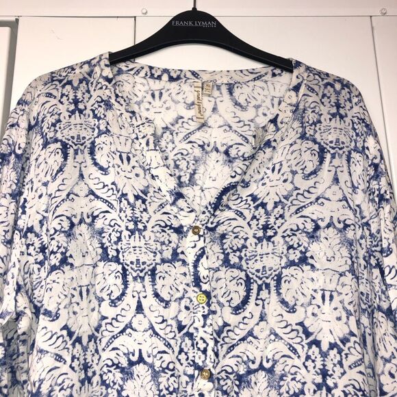 Grand & Greene Blue White Geometric Button-Up Blouse, Size XL - Picture 4 of 7